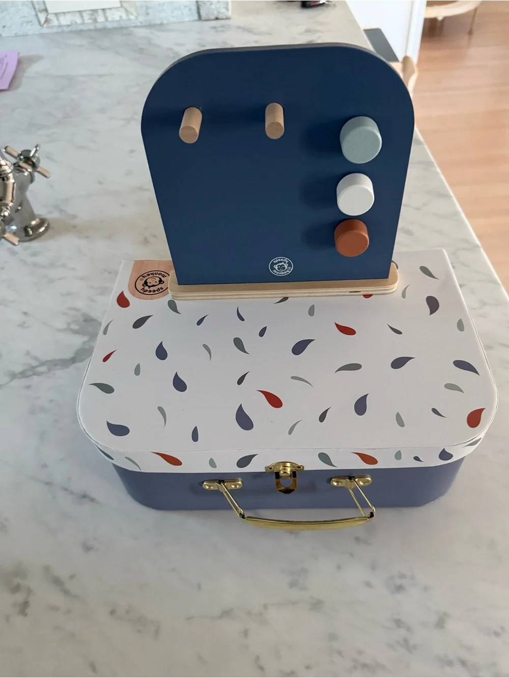 Speedy Monkey Tools Suitcase